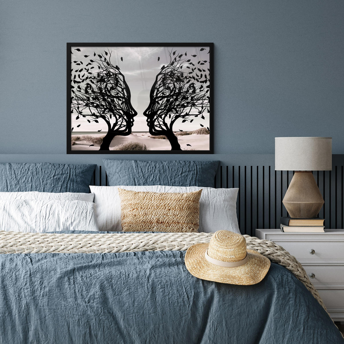 ZARÁMOVANÝ PLAGÁT Pláž - more - ľudia - strom - moderné umenie 80x60 cm - svetlosivá, papier (80/60cm) - MuchoWow