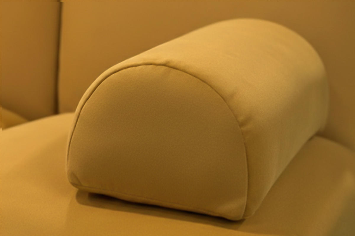 ARMLEHNKISSEN LAYLA Gelb Velvet - Gelb, Textil (52/20cm) - KAWOLA