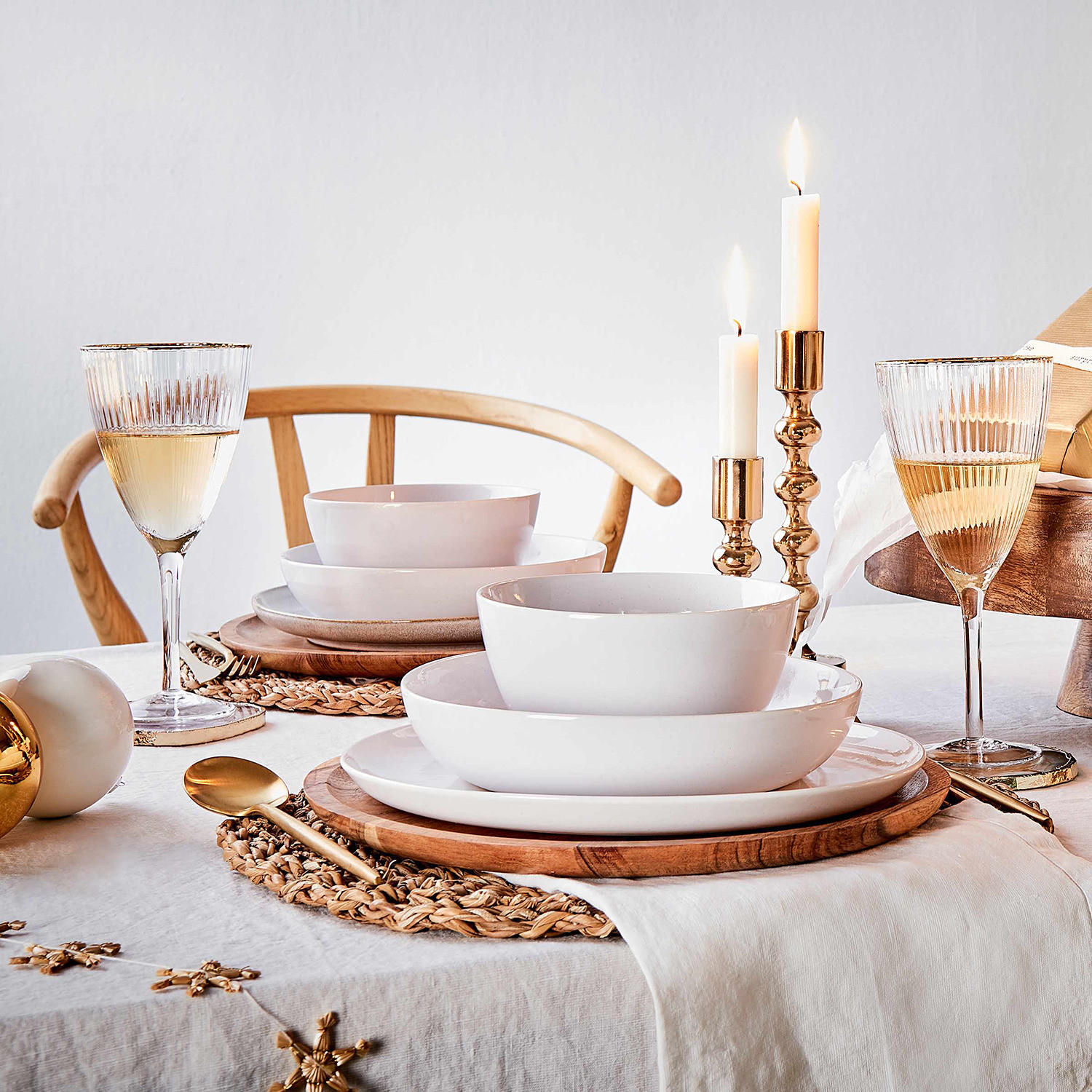 TELLER Native - Weiß, Keramik (22/22/4.5cm) - BUTLERS