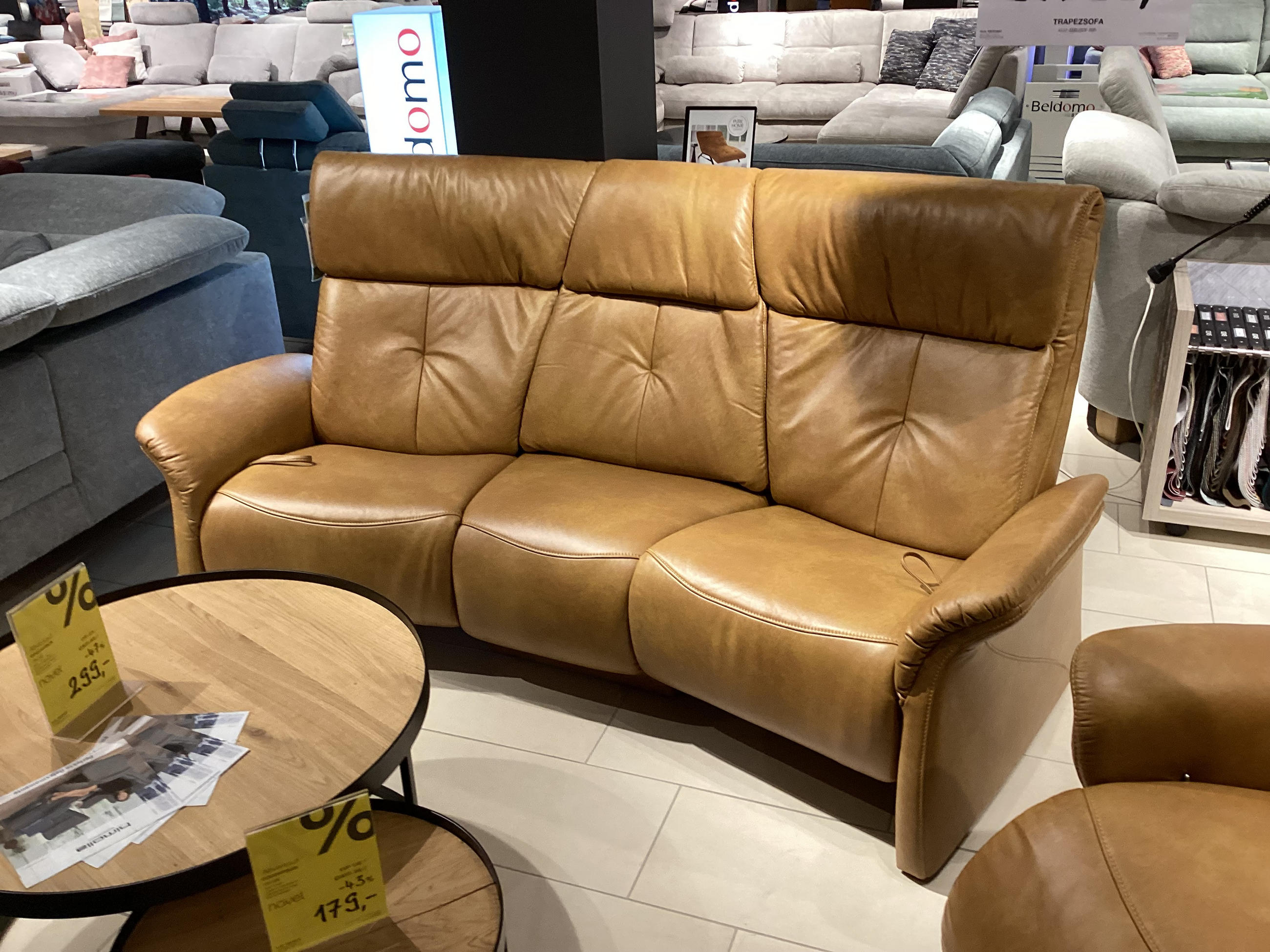 TRAPEZSOFA - Himolla