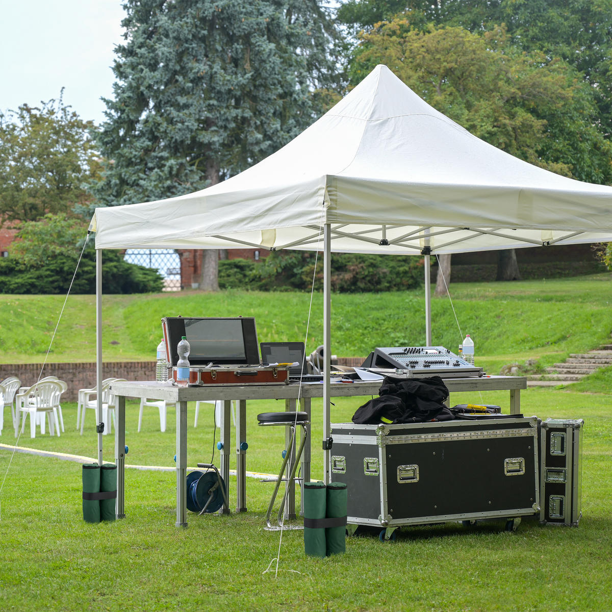 4XPAVILLON-SANDSÄCKE - Dunkelgrün, Textil/Metall (42/40/1.5cm) - Relaxdays