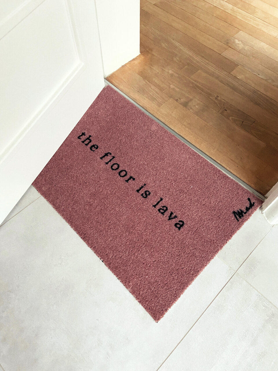 OUTDOOR FUßMATTE "Abby" mit Spruch "the floor is lava" Pink 50 x 75 cm - Pink/Schwarz, Kunststoff/Textil (50/75cm) - MAD ABOUT MATS