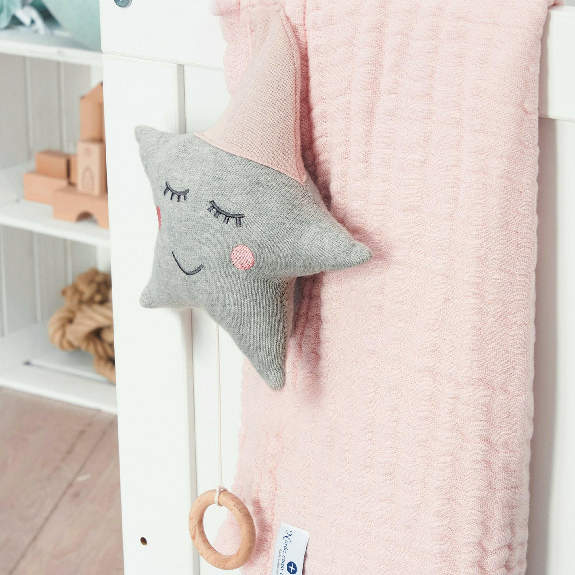 SPIELUHR Baby Geschenk Set: Spieluhr + Rassel Stern Rosa - Rosa, Textil (15/4/22cm) - nordic coast company
