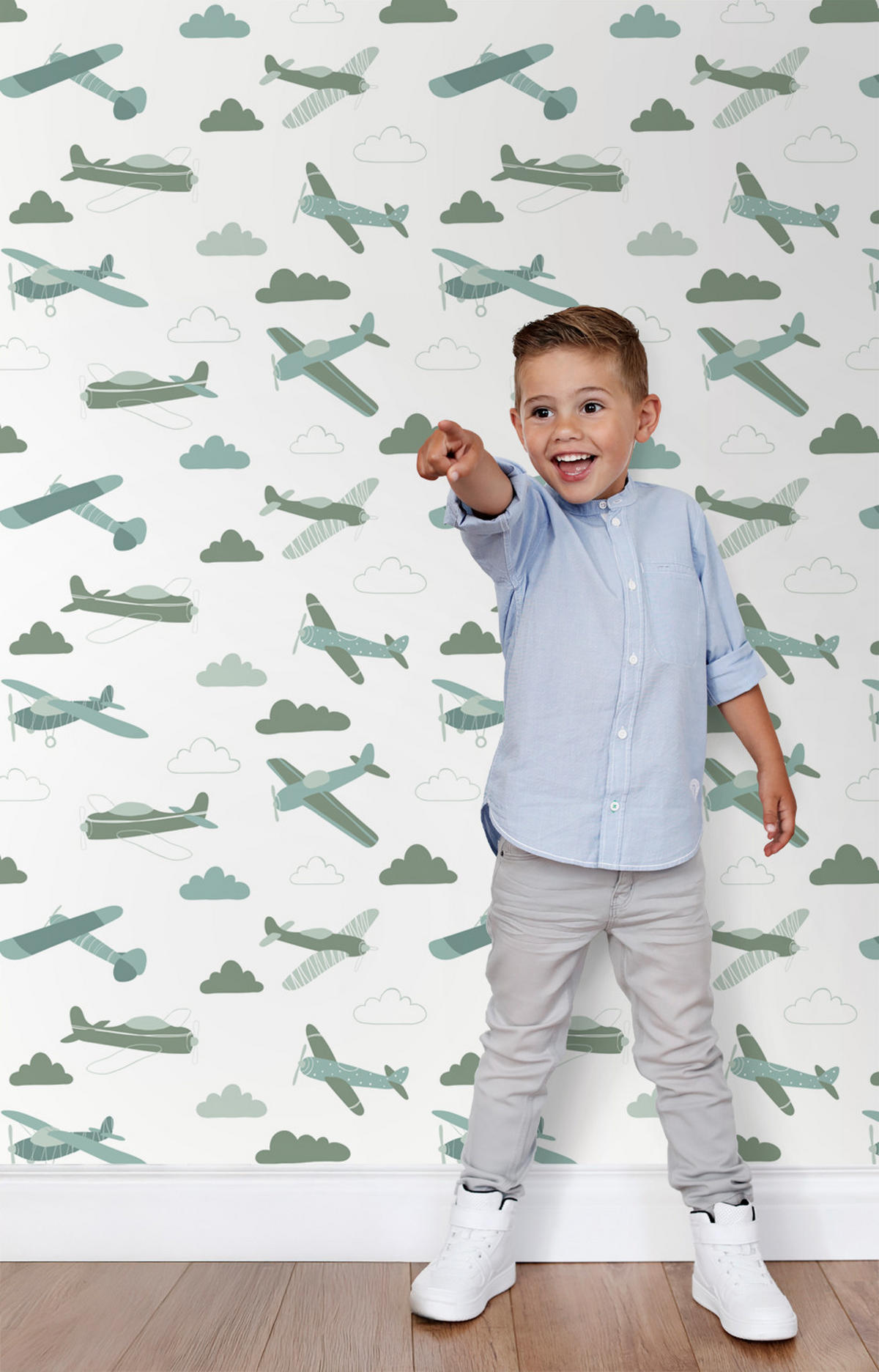 TAPETE Flugzeuge 50 x 900 cm - Grün, Papier (50/0.1cm) - ESTAhome