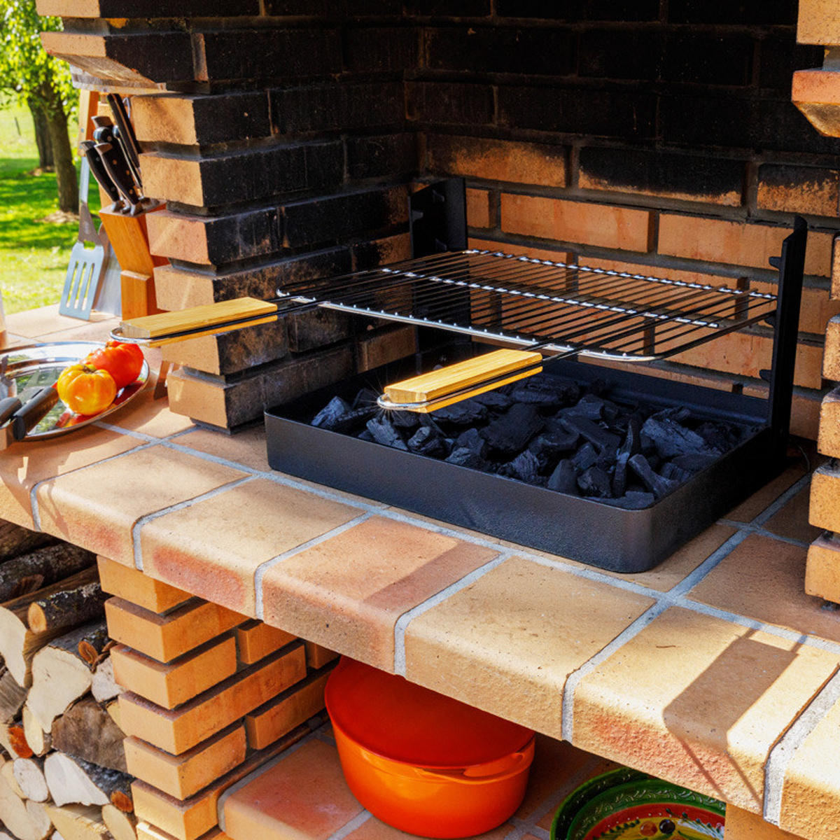 HOLZKOHLEGRILL Grilloir Schwarz - Schwarz, Metall (57.5/26.5/48.5cm) - Somagic