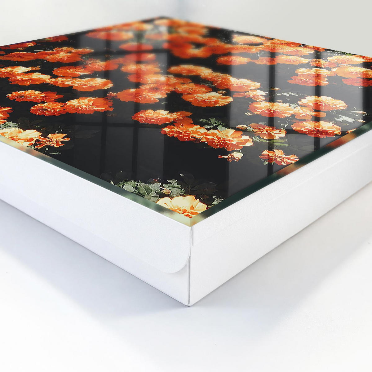 SCHLÜSSELBOX Weiß 30x30 cm – Türöffnung nach rechts - Blühende Fülle - Orange, Metall (30/30/5cm) - TULUP