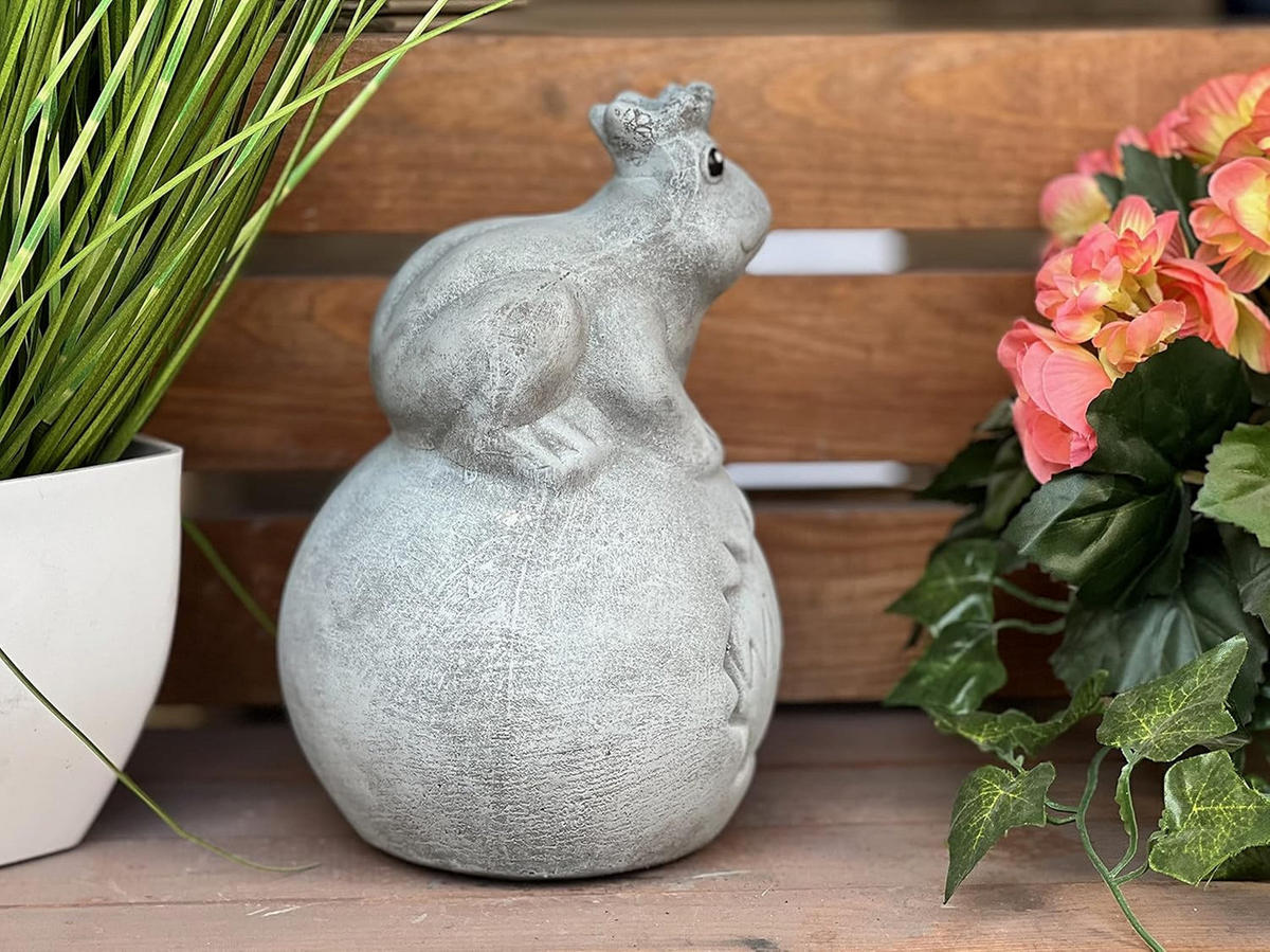 STEINFIGUR Frosch auf Kugel Willkommen frostfest Steinguss - Grau, Stein (15/22/15cm) - stoneandstyle