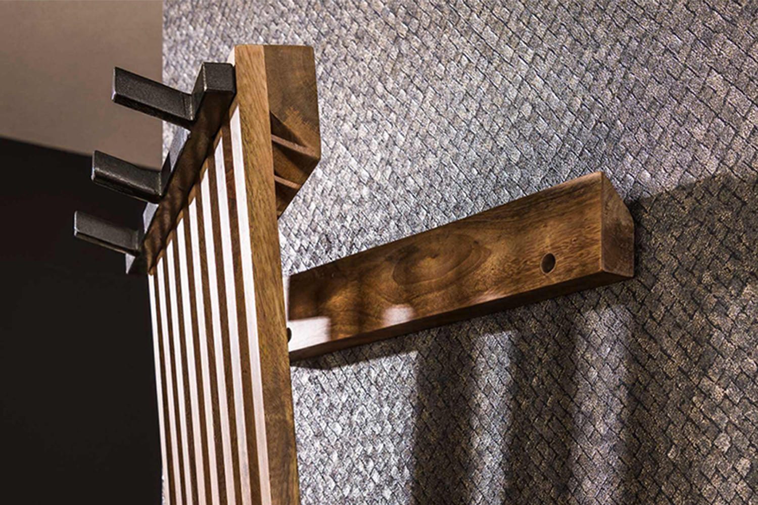 GARDEROBE JACINTA Braun Mango - Braun, Metall (37/100/10cm) - KAWOLA