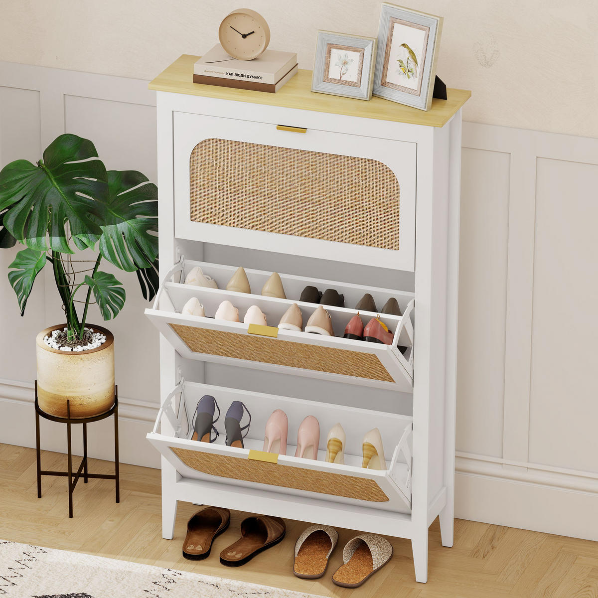 SCHUHSCHRANK DE-15045 Boho-Design mit 3 Klapptüren & Rattan-Optik Weiß - Weiß, Holzwerkstoff (80/131/24cm) - ComfortXL