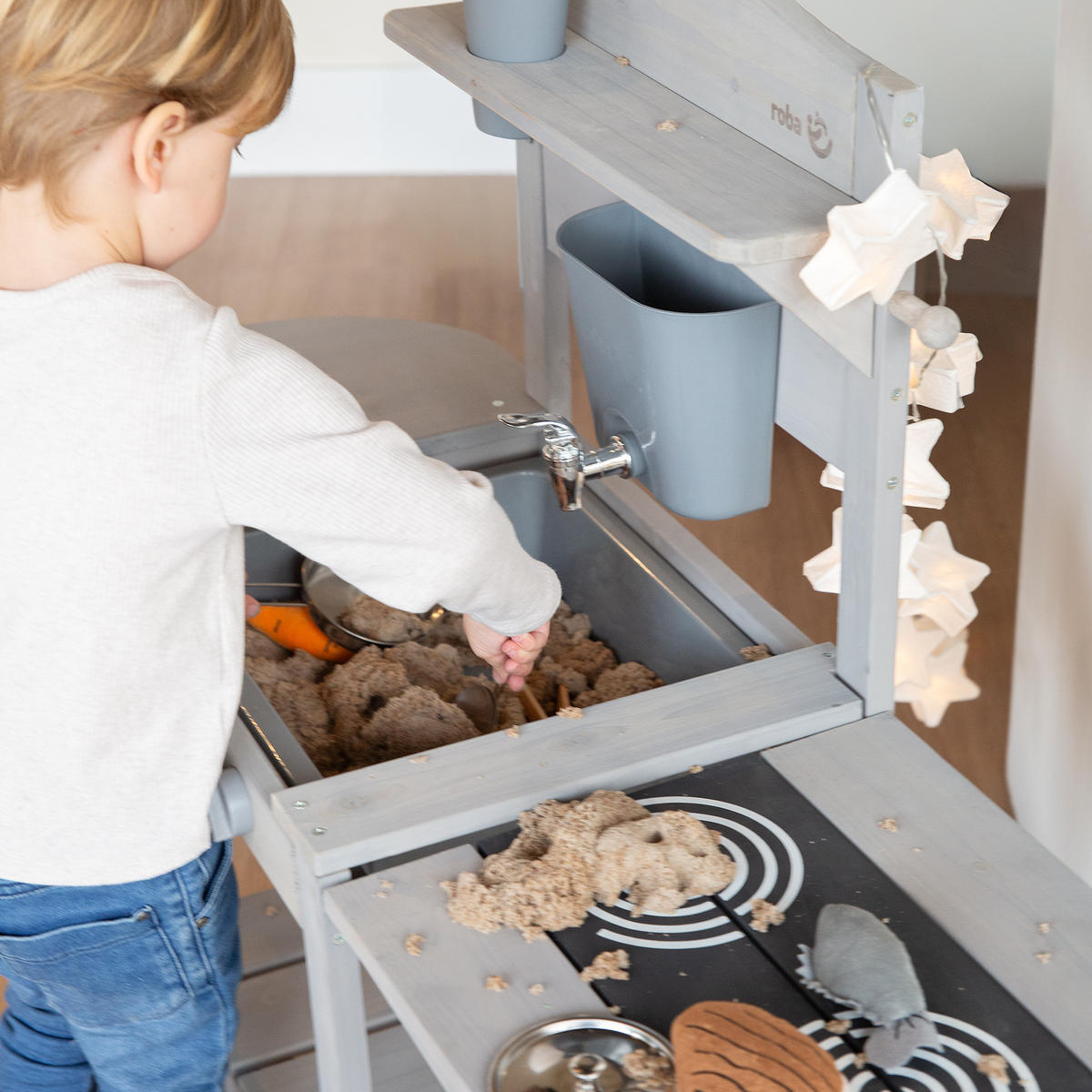 MOBILNÍ HRACÍ A BLÁTIVÁ KUCHYŇKA BBQ šedá - šedá, dřevo (114/37cm) - Roba