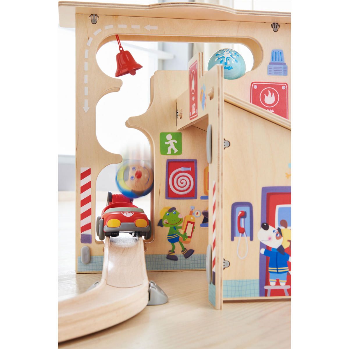 SPIELZEUGAUTO Kullerbü Spielbahn Feuerwehrwache, ab 2 Jahren - Multicolor, Kunststoff (31.5/47.5cm) - Haba