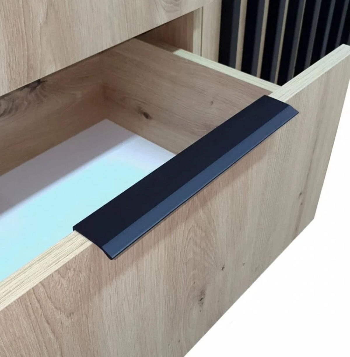 GARDEROBENSCHRANK - JOHN (Artisan + Mit Kissen) - Eiche Artisan, Holzwerkstoff (135/197/40cm)