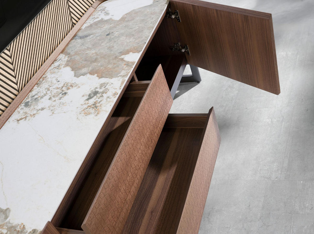 TV-ELEMENT TV-Ständer aus Nussbaum und dunklem metallisiertem Stahl mit Porzellanmarmorplatte 200/45/52 cm - Walnussfarben/Weiß, Holz (200/52/45cm) - ANGEL CERDA