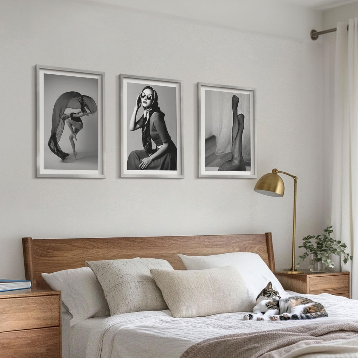 WANDBILDER 3er Set - 40x60 cm Silberner Rahmen - Schwarz-Weiß-Porträts von Frauen - Silberfarben, Kunststoff (40/60cm) - ArtPrintCave