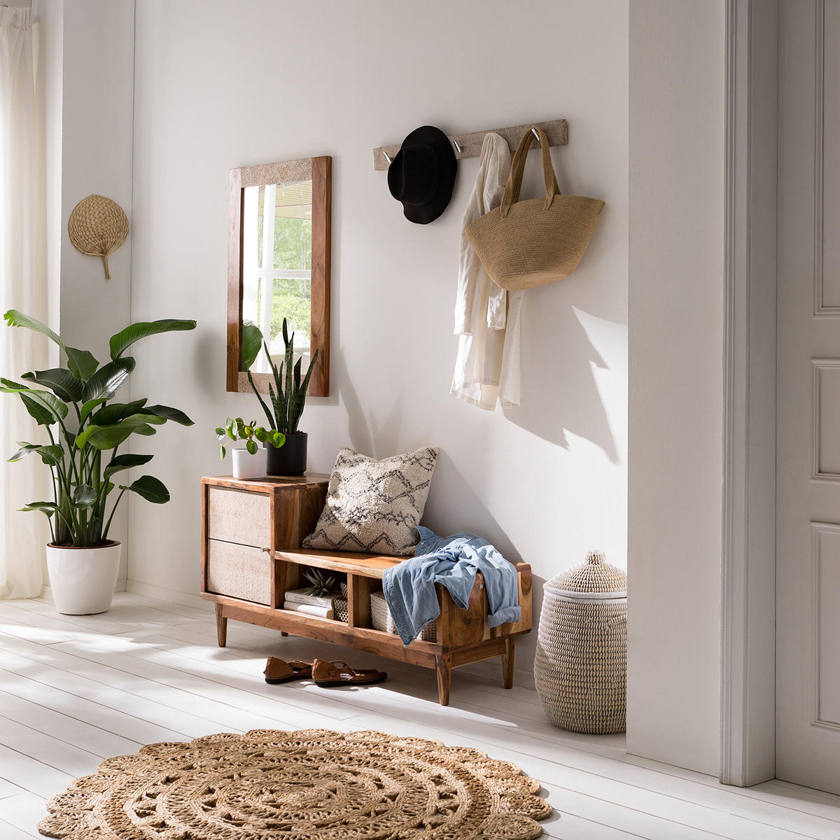 SPIEGEL - Akazie massiv, Ecru / Akazie - Braun, Holz (90/60/3cm) - home24