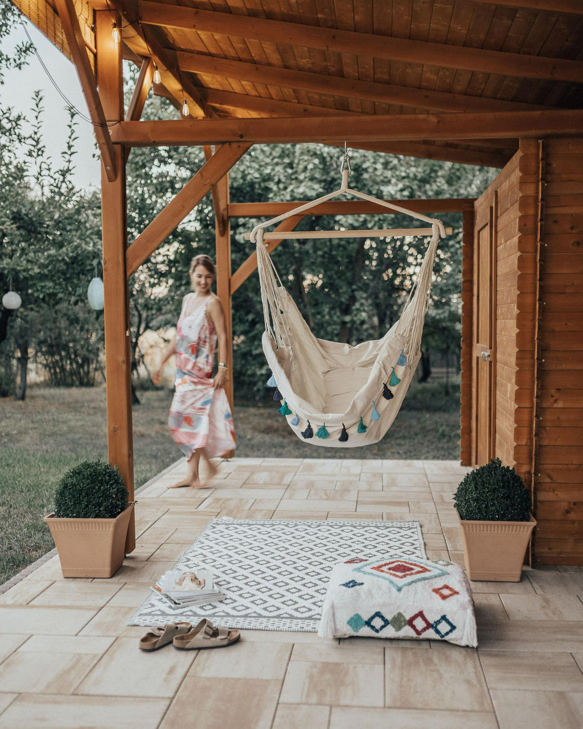 ZÁVĚSNÉ KŘESLO Béžové Varena - béžová, textil (96/125/55cm) - Beliani