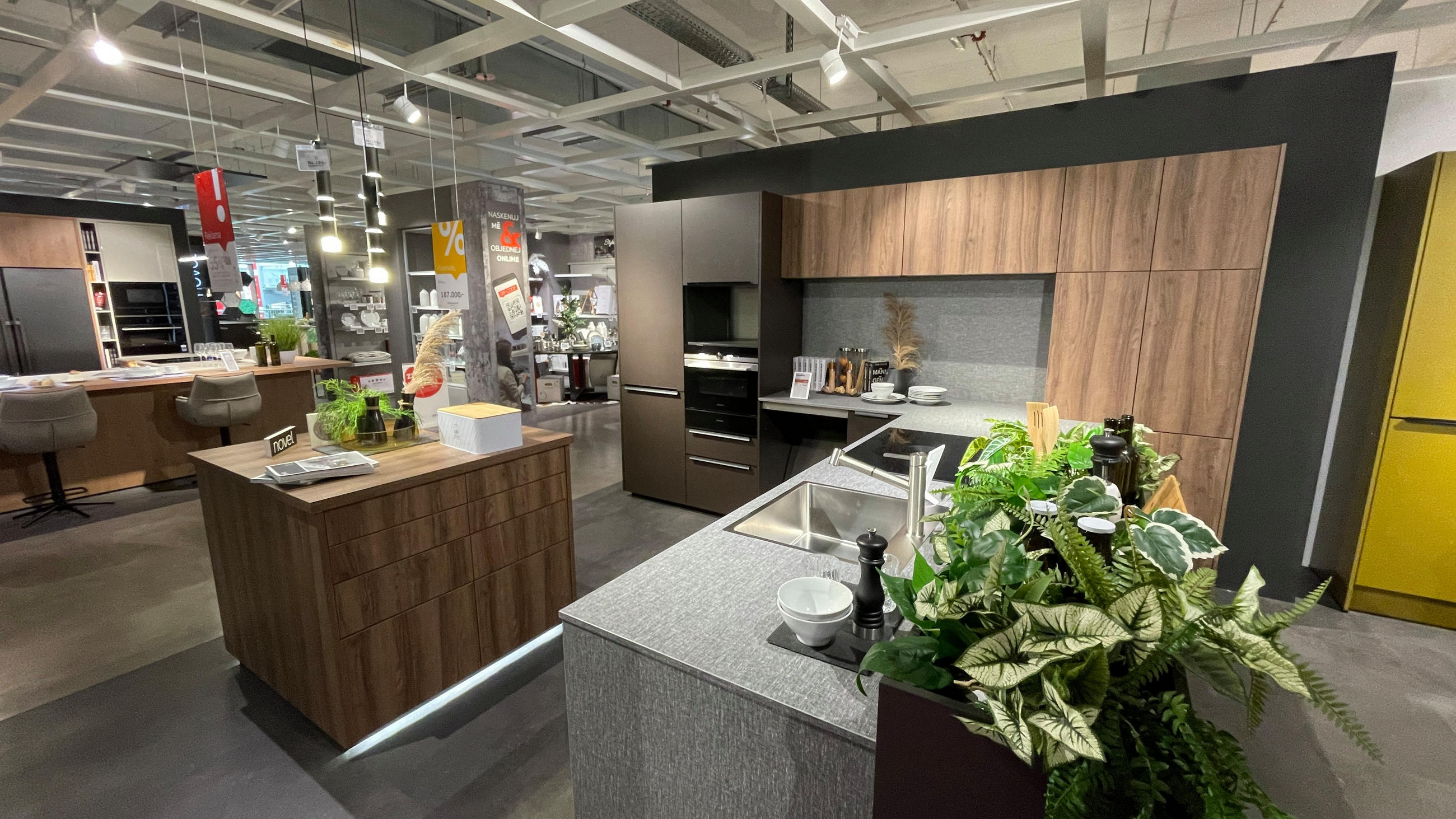 Vestavěná kuchyň - Novel