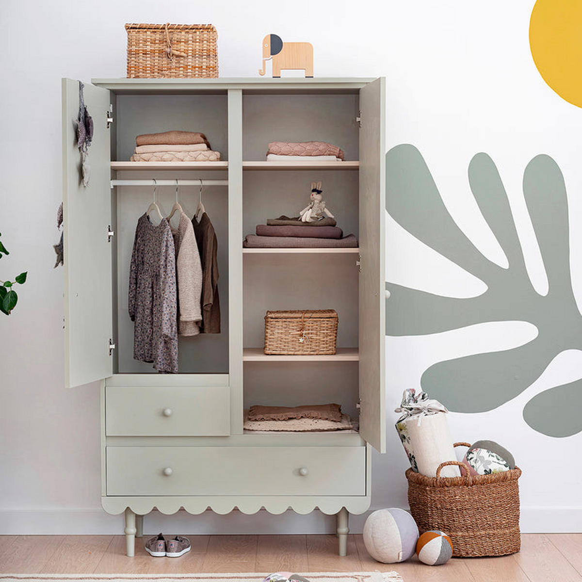 SKRIŇA 2 dvere Babushka Olive - zelená, kompozitné drevo (104/183/50cm) - Petits-meubles