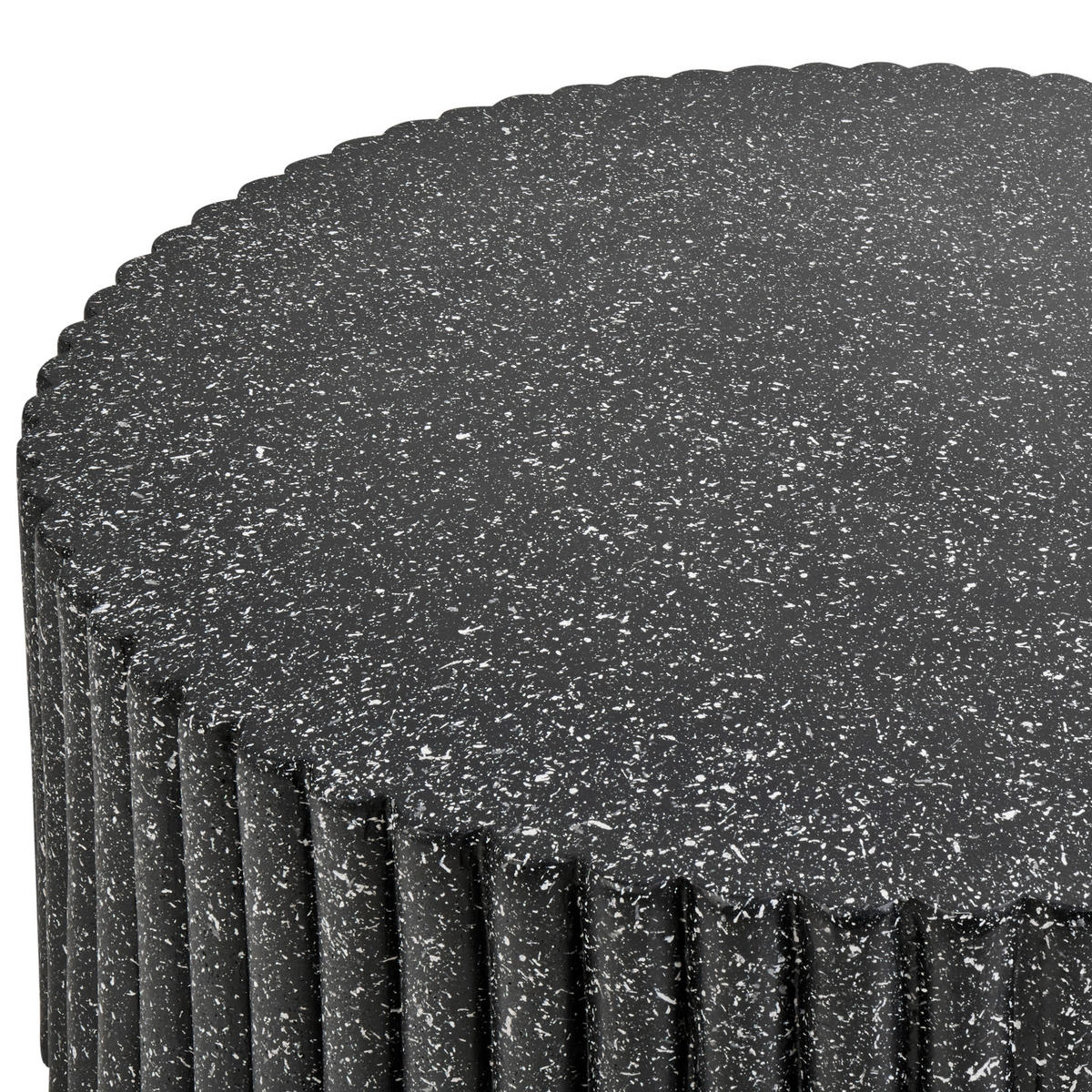 GARTEN Beistelltisch Beton Terrazzo Optik schwarz rund 106 cm Pozza - Schwarz, Stein (106/106/42cm) - Beliani