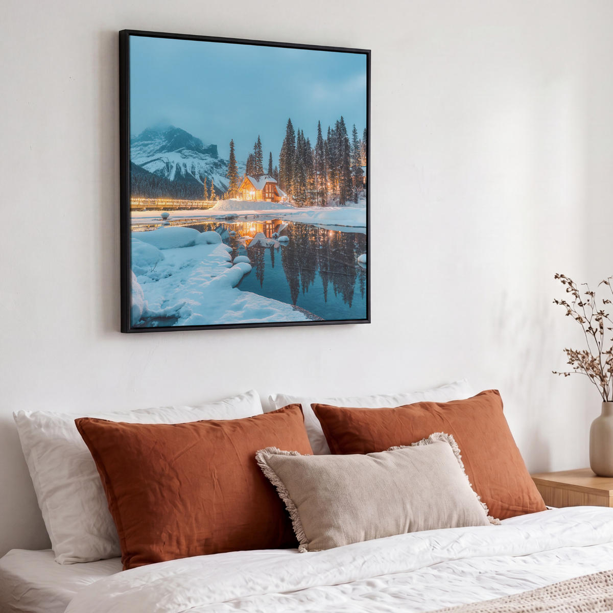 LEINWAND Bilder mit Rahmen - Winterlandschaft - Natur - Haus - Berge - Schnee - 50x50 - Hellblau, Textil (50/50cm) - MuchoWow