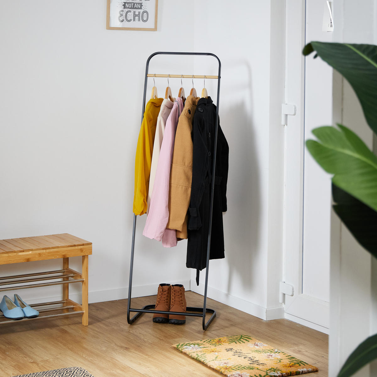 KLEIDERSTÄNDER - Schwarz, Metall (41/140/41cm) - Relaxdays