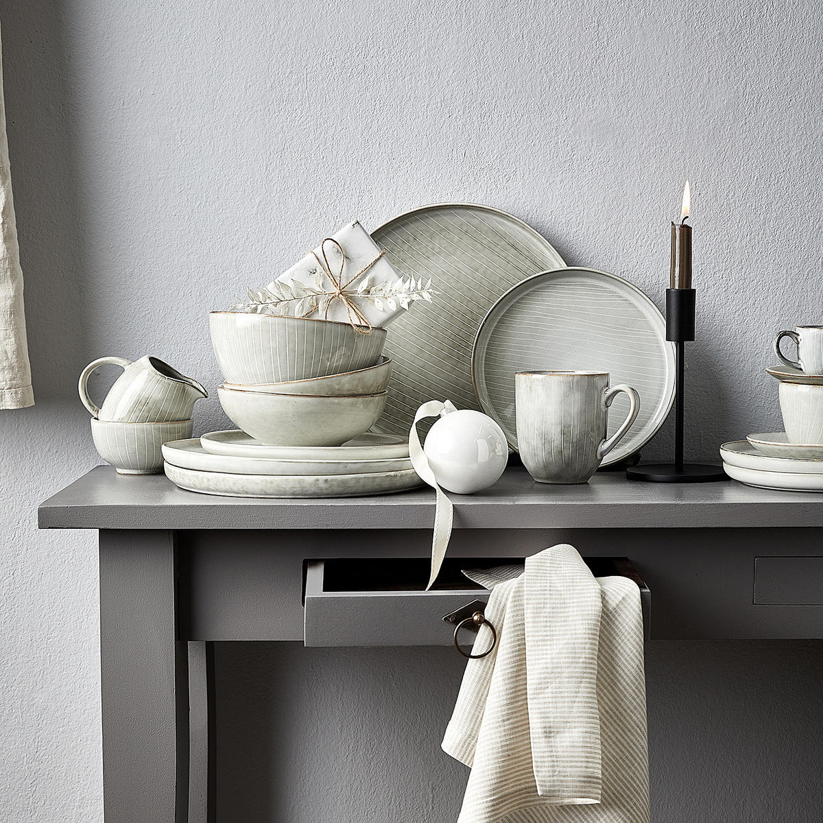 GESCHIRR-SET (16-teilig) Henley - Grau, Keramik (27/2/27cm) - BUTLERS