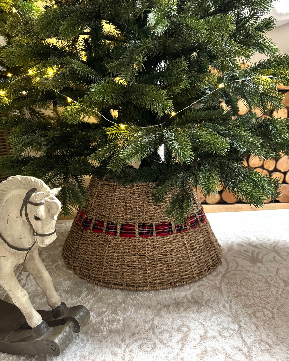 SUKNĚ POD VÁNOČNÍ STROMEK 27 cm Béžová Marche - béžová, přírodní materiály (50/27cm) - Beliani