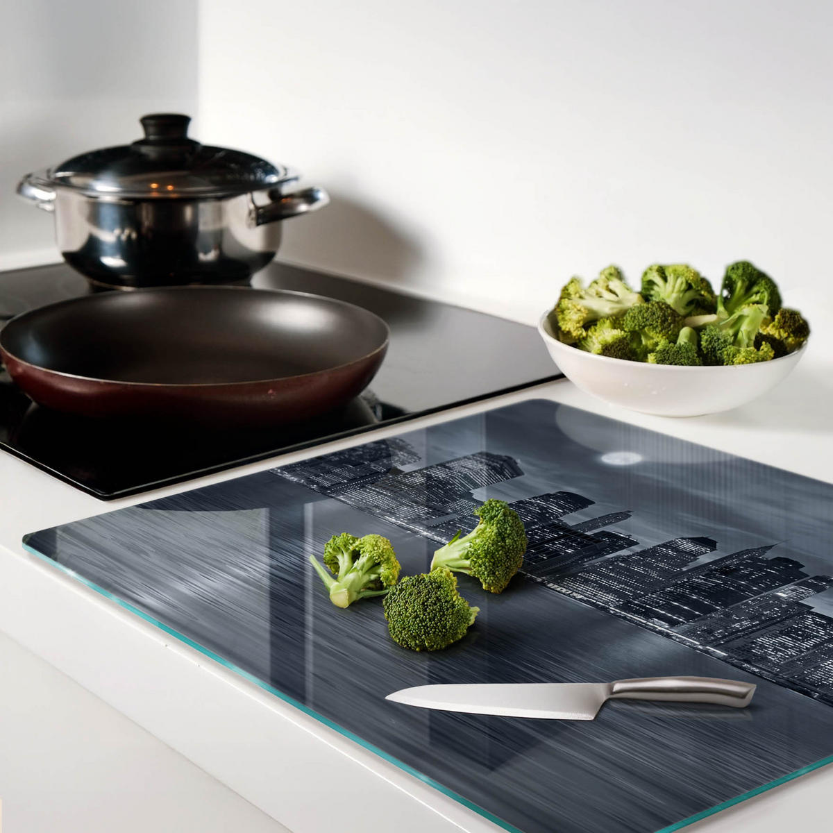 GLASPLATTE 60x52 cm New York bei Nacht - Schwarz, Glas (60/0.4/52cm) - TULUP