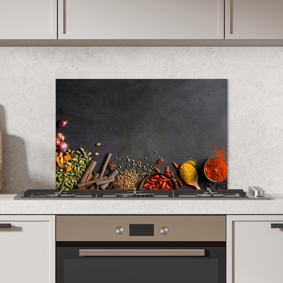 SPRITZSCHUTZ KÜCHE Kräuter - Lebensmittel - Gewürze - Schwarz - Paprika - Zimt 70x50 cm - Currygelb, Metall (70/0.3/50cm) - MuchoWow