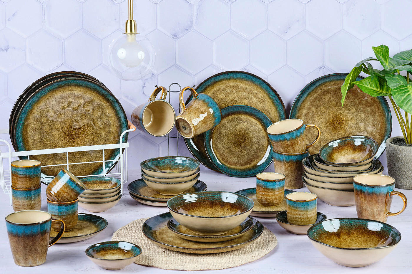 KOMPLETTSERVICE Island - 42er-Set - Land & sea - Braun, Keramik (1/1/1cm) - Björn