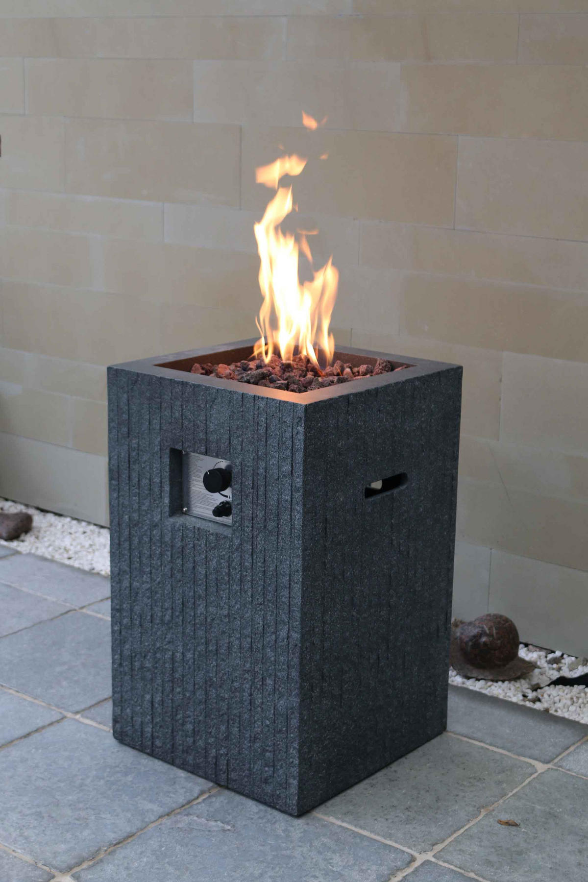 GASFEUERSTELLE Mayon in Naturstein-Optik dunkel grau aus Faserbeton - Dunkelgrau, Stein (45/70/45cm) - Elementi