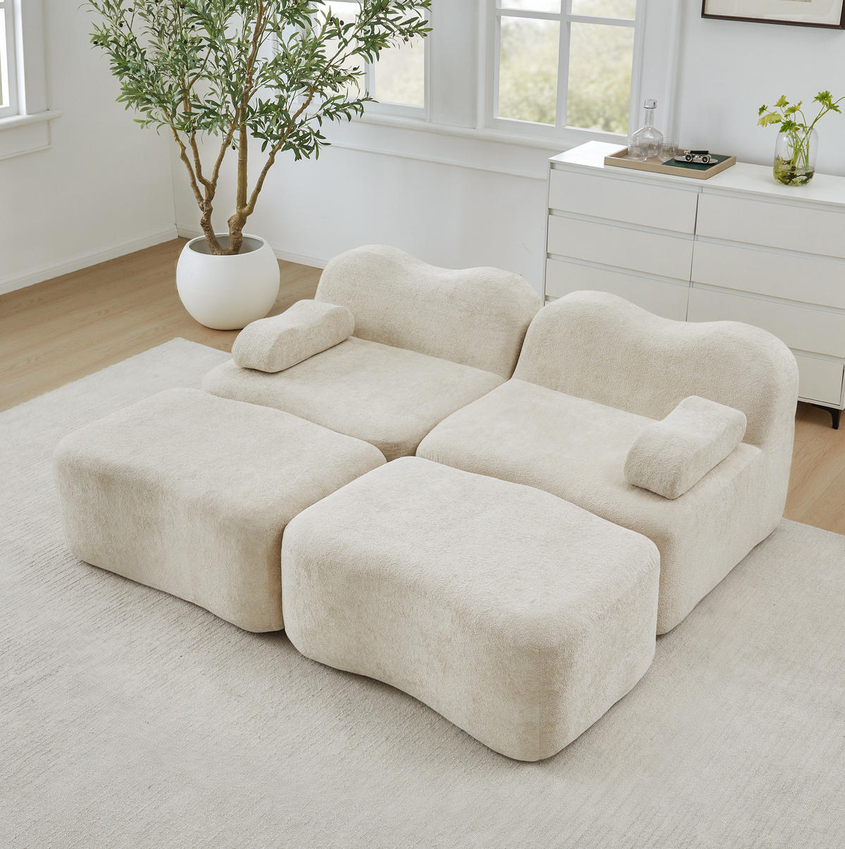 2-SITZER Sofa aus Samt Beige mit 2 Hockern, rahmenloses Design und 32D-Hochdichtschaum - Beige, Textil (192/70/167cm) - Modfu