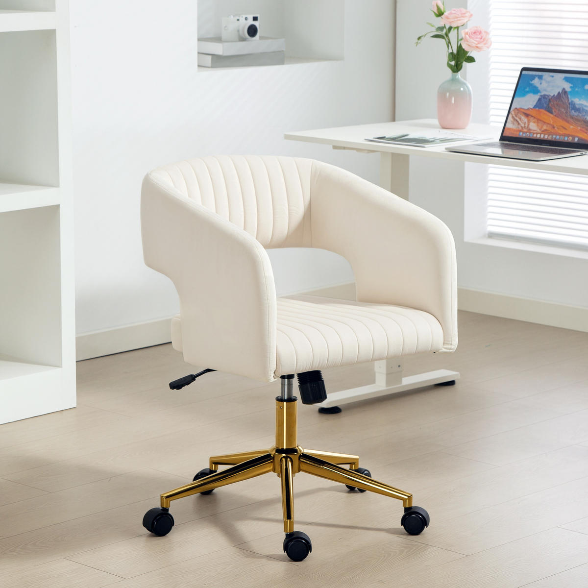 ROLLBARER Schreibtischstuhl mit Bezug in Samtoptik, höhenverstellbarer Bürostuhl, Kippfunktion, Cremeweiß - Creme, Textil (61/84/62cm)