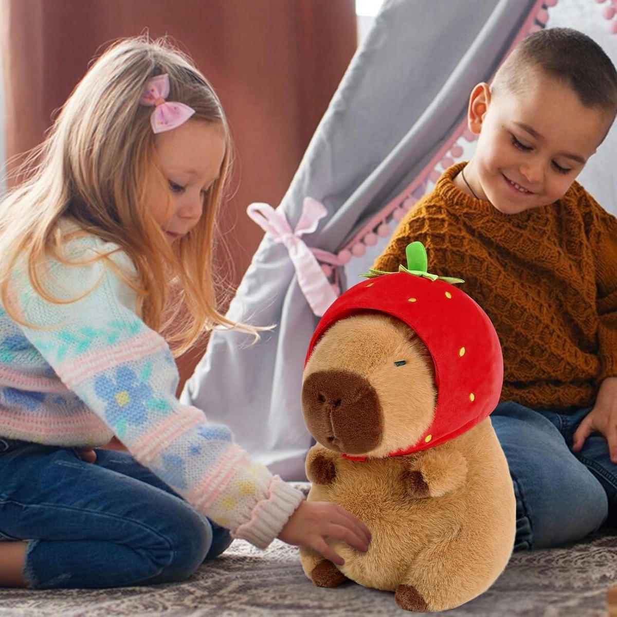 PLÜSCHTIER Capybara Erdbeere 35 cm - Multicolor, Textil (35/35cm)