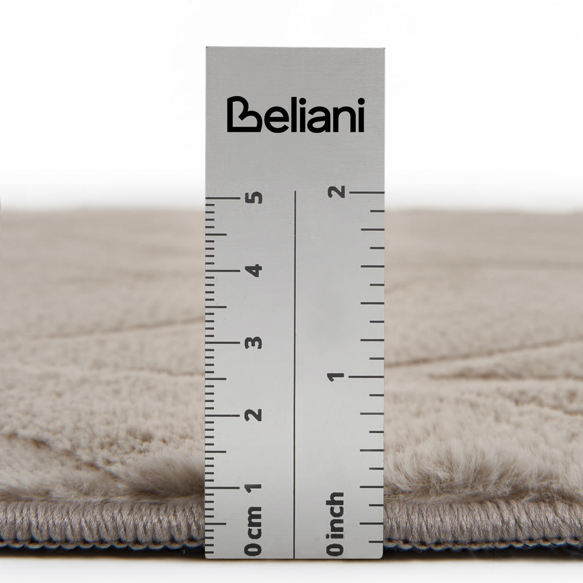 KOBEREC Z UMĚLÉ KOŽEŠINY Béžový 80/300 cm Mitchell - béžová, plast (80/300cm) - Beliani