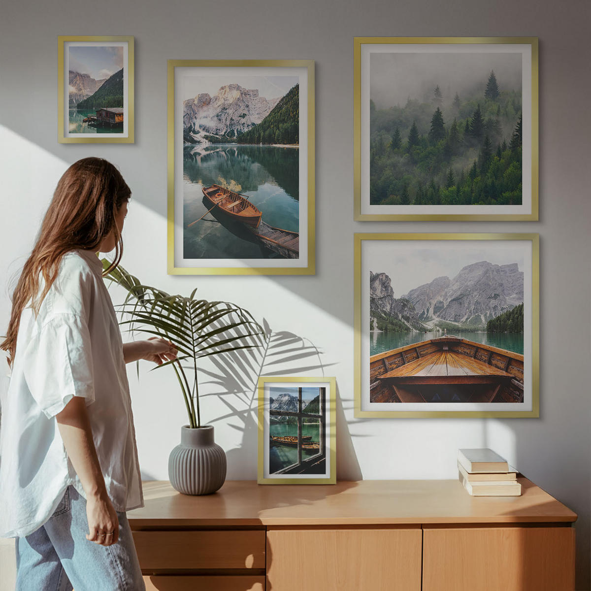 WANDBILDER 5er Set - 50x50 cm & 20x30 cm & 40x60 cm Goldrahmen - Straßen, Häuser, Pflanzen, Töpfe - Goldfarben, Kunststoff (40/60cm) - ArtPrintCave