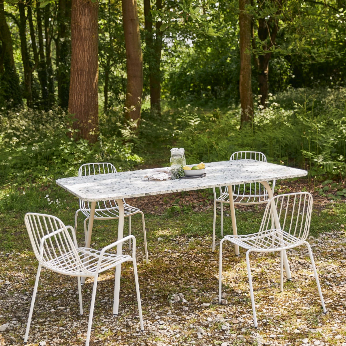 GARTENTISCH Elio Grün aus Premium-Terrazzo - Grün, Stein (90/160/76cm) - Tikamoon