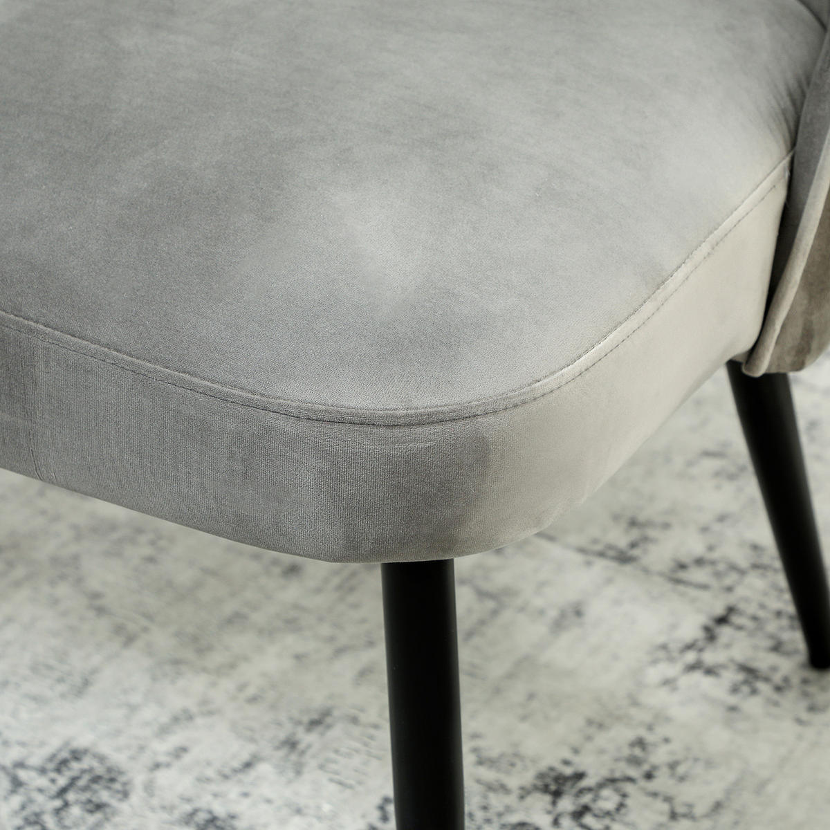 2-SITZER-SOFA DE-06560 moderne Polstercouch, Metall- und Holzrahmen, samtartig Grau - Grau, Textil/Metall (127/84.5/63cm) - ComfortXL