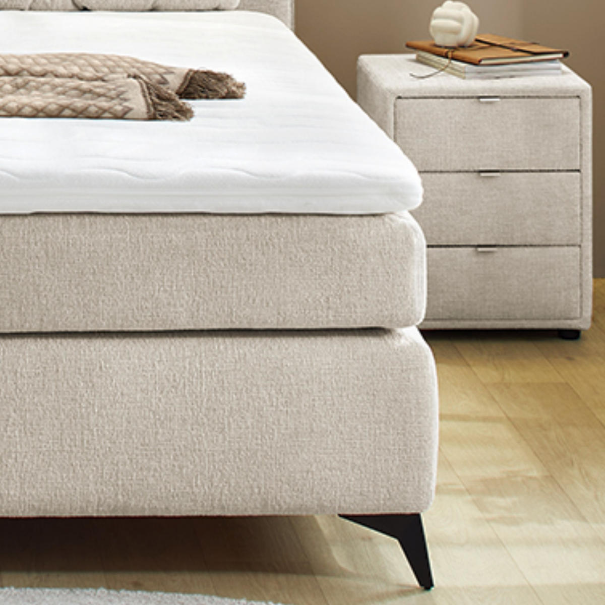 BOXSPRINGBETT 180x200 cm mit Bonell-Wende-Federkernmatratzen H2/H3, Bonell-Federkernpolsterung, PU-Schaum-Topper, 2 Kissen, Chenille Beige / 20030 - Beige/Schwarz, Textil/Metall (180/200cm) - luma-home