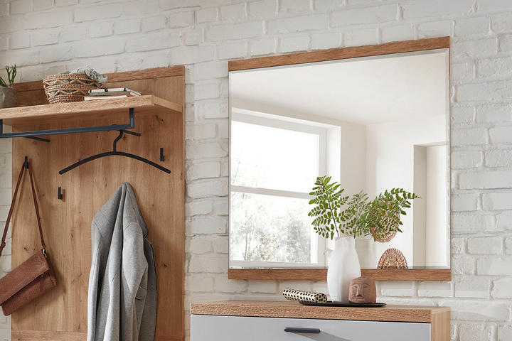 zrkadlo do predsiene, vešiaková stena