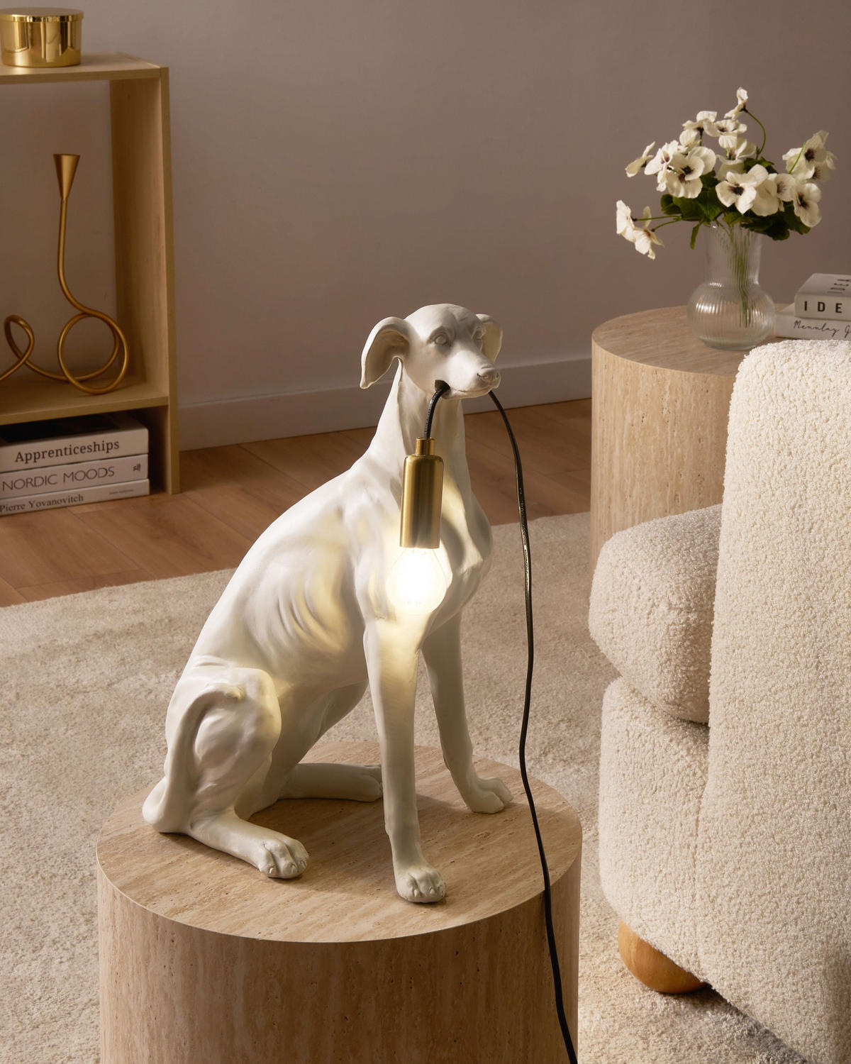 TISCHLAMPE Hund Weiß Sprint - Messingfarben/Weiß, Kunststoff (30/23/44cm) - Beliani