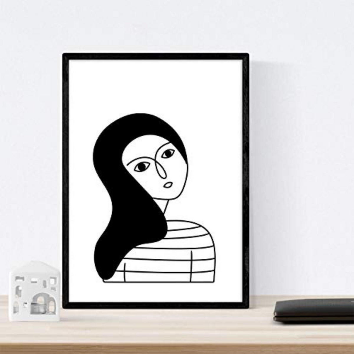 POSTER Set mit 4 „Vier Frauen Brünetten“ Zeichnungen von Frauen A4 Schwarzer Rahmen - Schwarz, Papier (29.7/3cm) - Nacnic