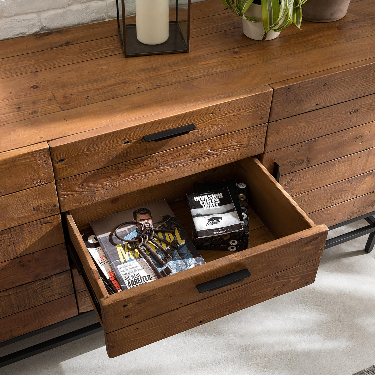 SIDEBOARD mit 3 Türen - Akazie massiv / Metall - Schwarz/Pinienfarben, Holz (200/80/45cm) - home24