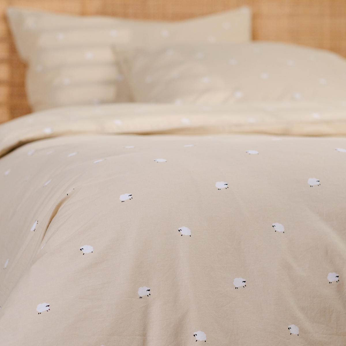 BETTWÄSCHE Sheeperiso - Beige, Textil (200/220cm) - home&you