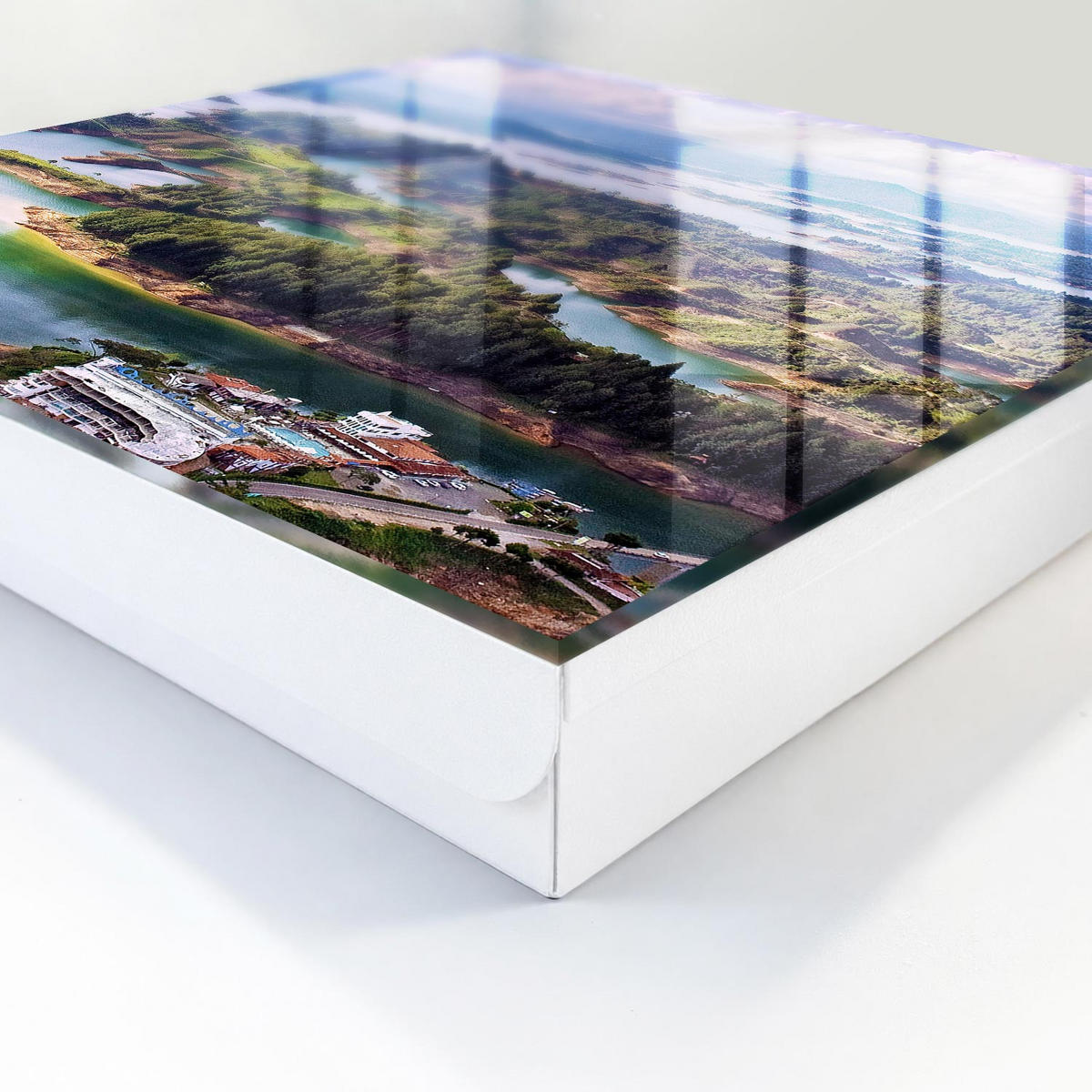 SCHLÜSSELBOX Weiß 30x30 cm – Türöffnung nach rechts - Grüne Inseln - Grün, Metall (30/30/5cm) - TULUP