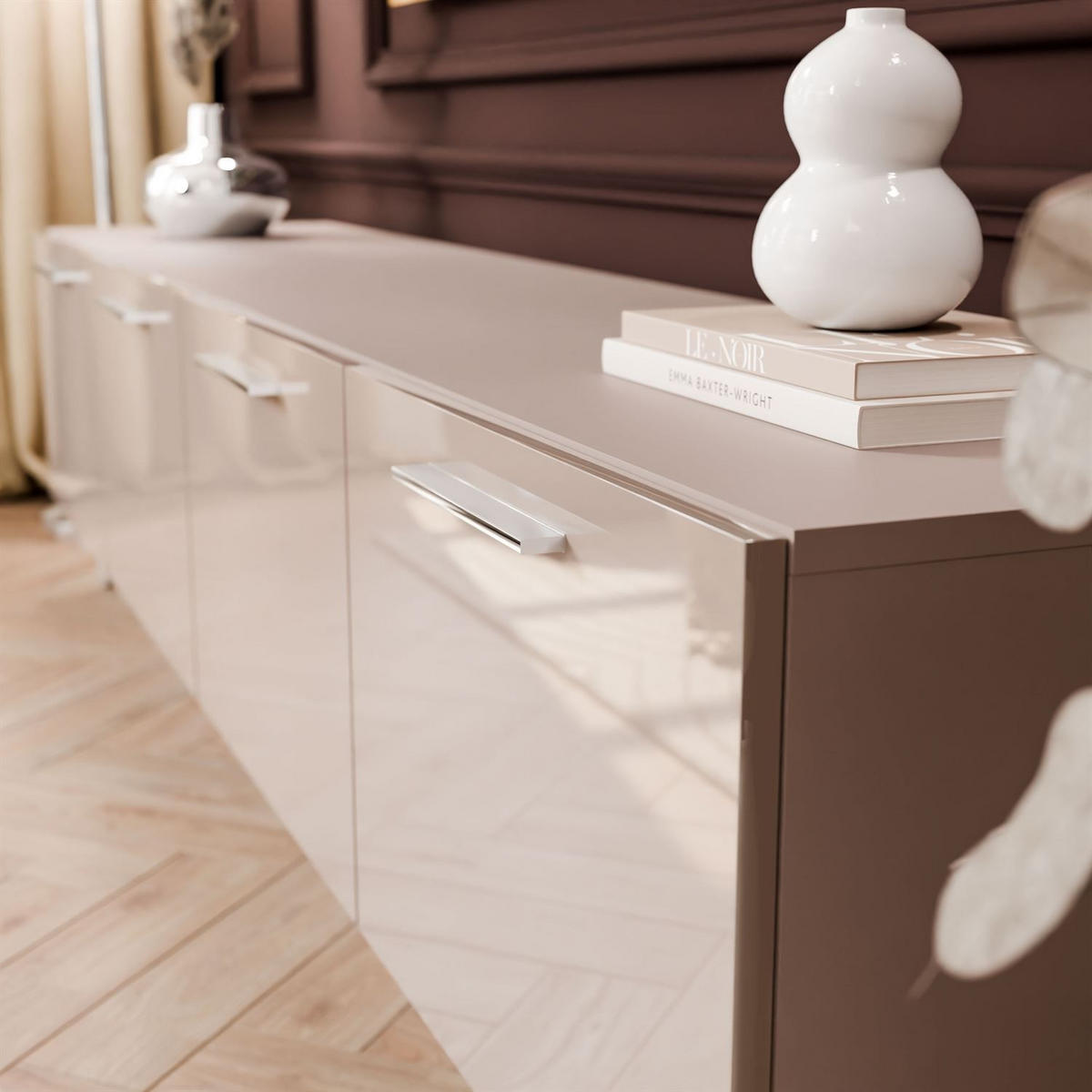 TV-ELEMENT AURA 200 KASCHMIR Hochglanz auf schrägen silbernen Beinen - Kaschmir/Silberfarben, Holzwerkstoff (200/49/40cm) - Lookway