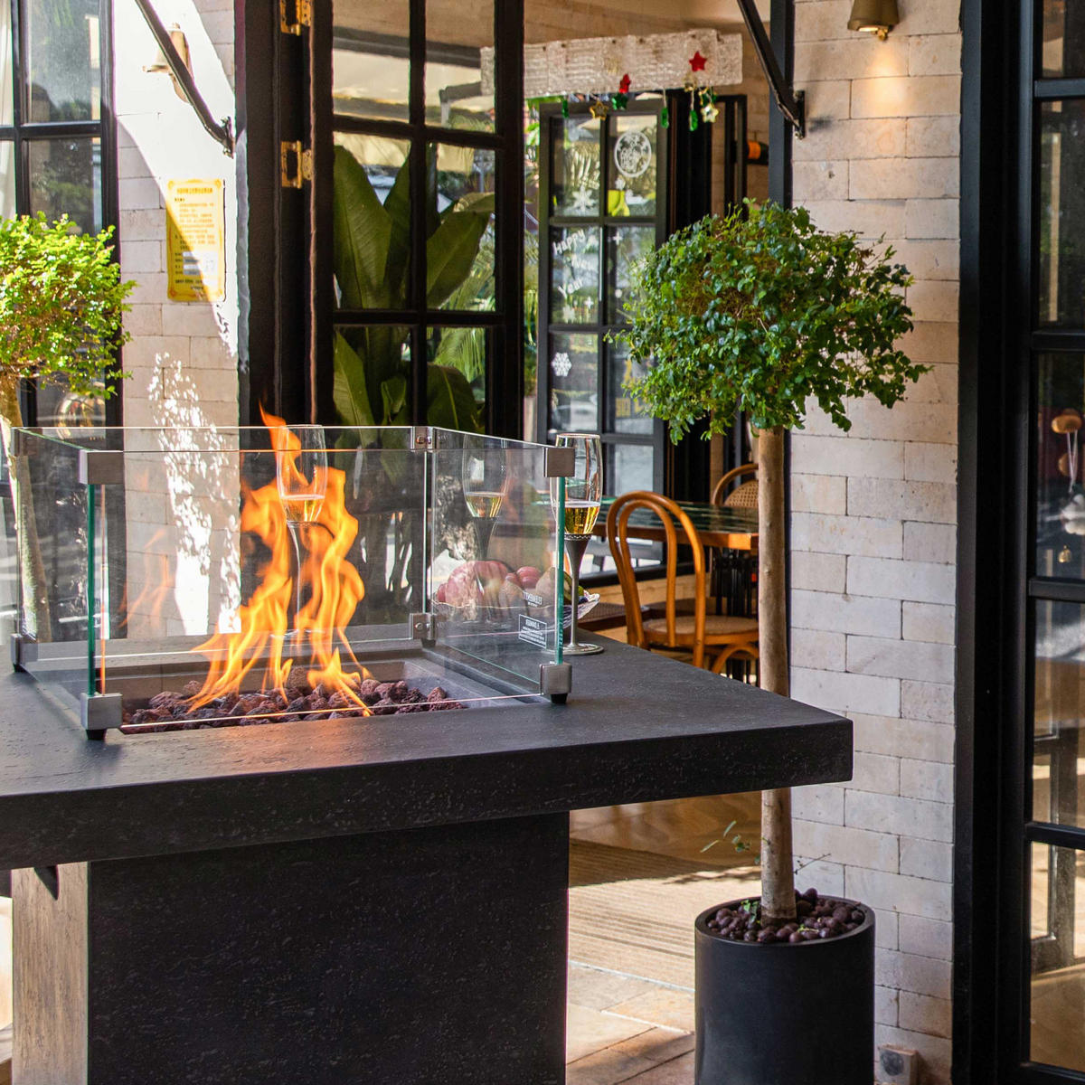 FEUERTISCH MONTREALl Bartische aus GF-Beton 56/56/106 cm - Dunkelgrau, Naturmaterialien (87/106/87cm) - Elementi