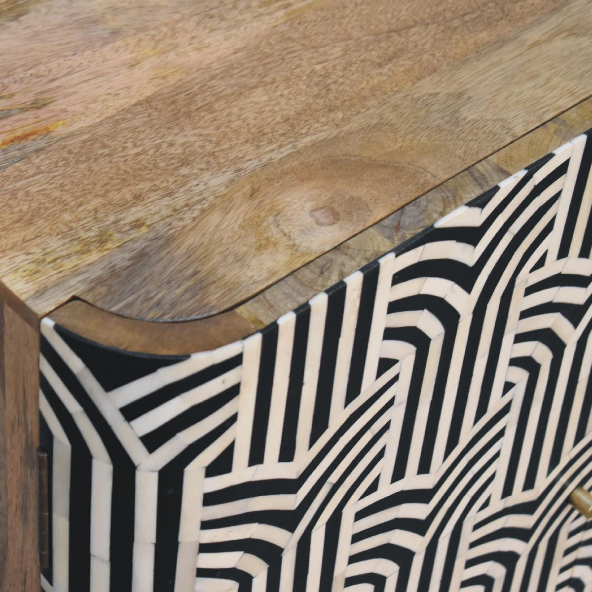 SCHRANK Edessa Knocheneinlage, 2 Türen und 2 Regale, Mehrfarbig - Hellbraun/Messingfarben, Mangoholz/Holz (75/80/35cm) - Artisan Furniture