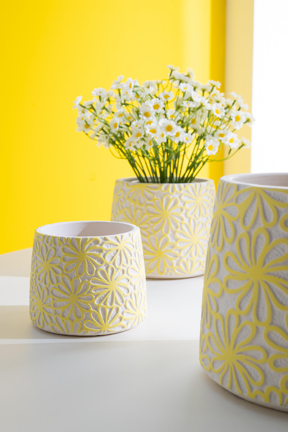 BLUMENTOPF RUND BLUMEN Gelb - Gelb, Stein (20/16.5cm) - J-Line