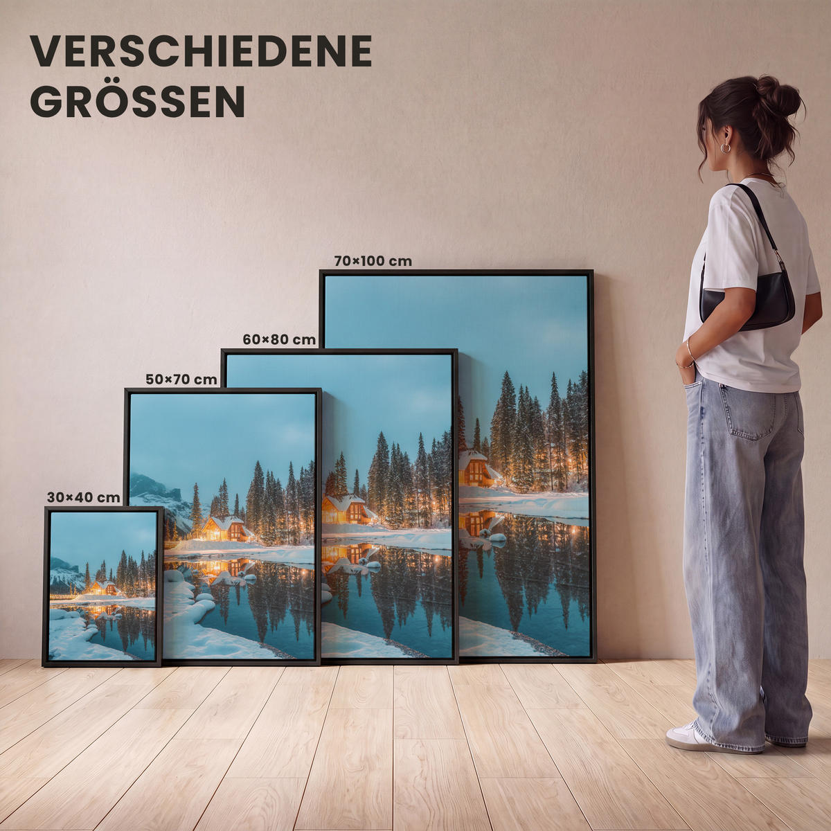 LEINWAND Bilder mit Rahmen - Winterlandschaft - Natur - Haus - Berge - Schnee - 70x100 - Hellblau, Textil (70/100cm) - MuchoWow